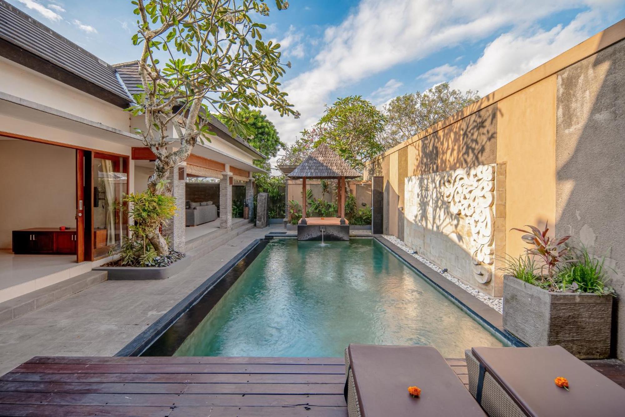 Nyanyi Sanctuary Villa By Ini Vie Hospitality ทานาล็อต ภายนอก รูปภาพ