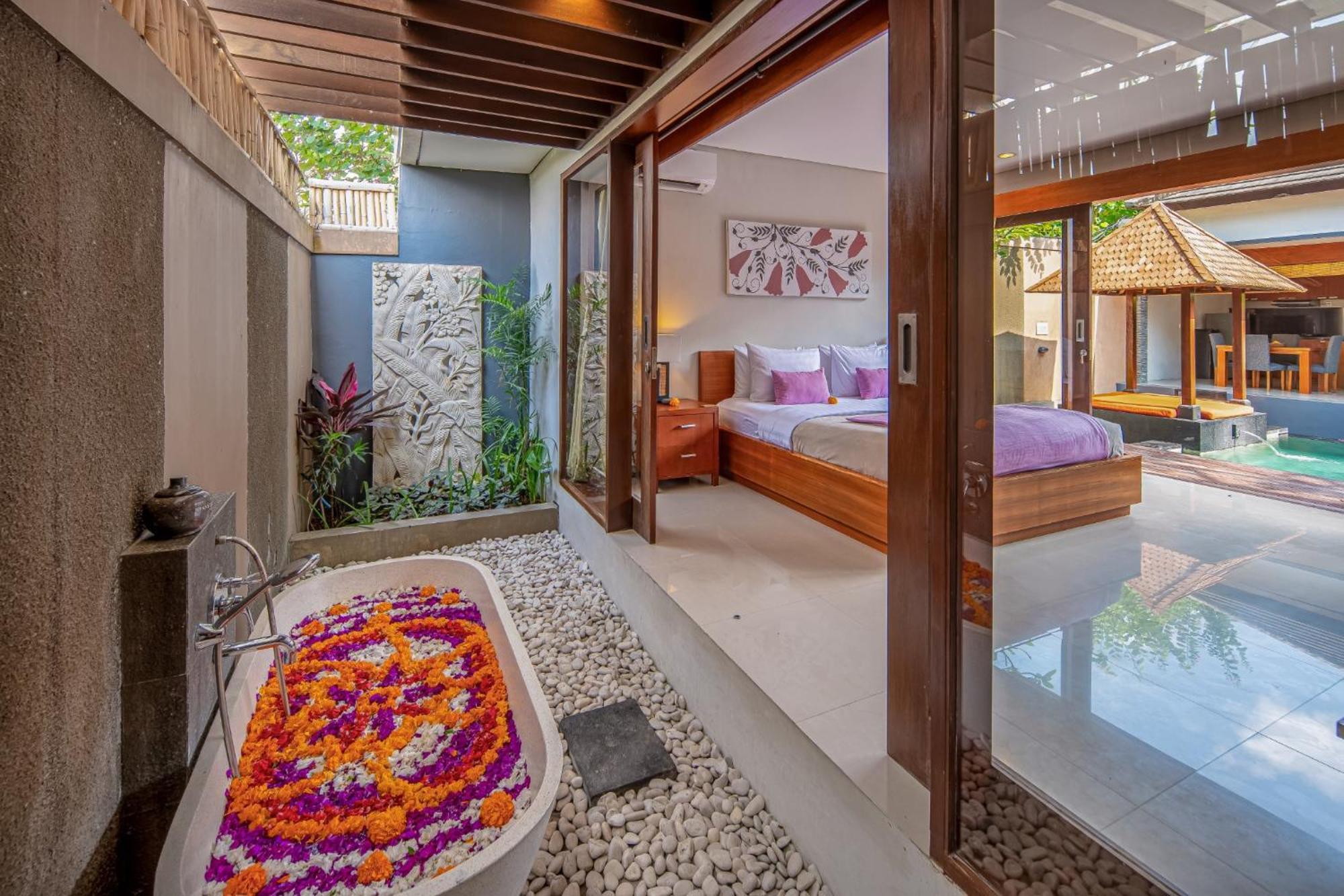 Nyanyi Sanctuary Villa By Ini Vie Hospitality ทานาล็อต ภายนอก รูปภาพ